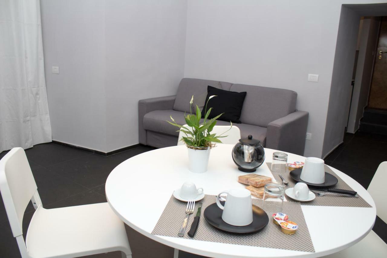 Appartement Residenza Spinelli à Naples Extérieur photo