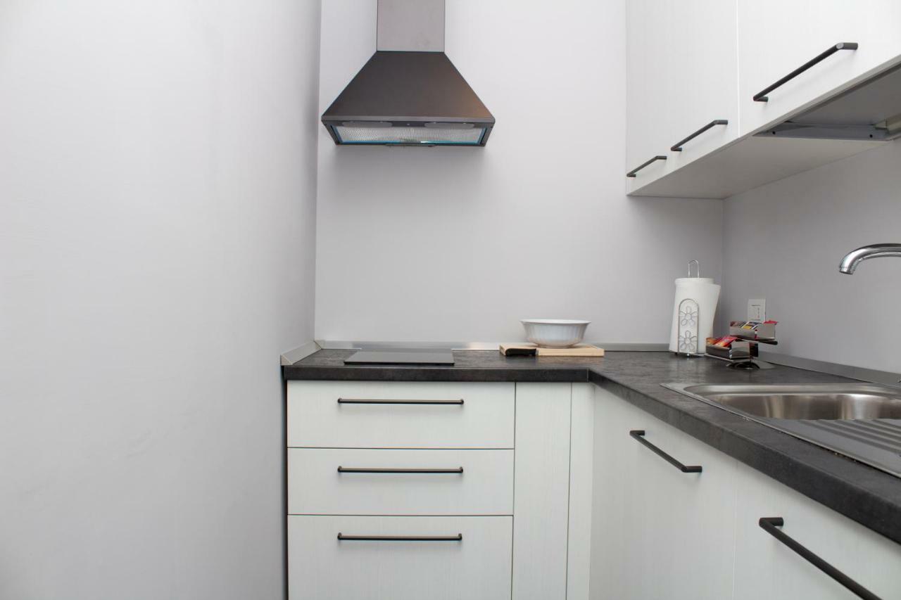 Appartement Residenza Spinelli à Naples Extérieur photo