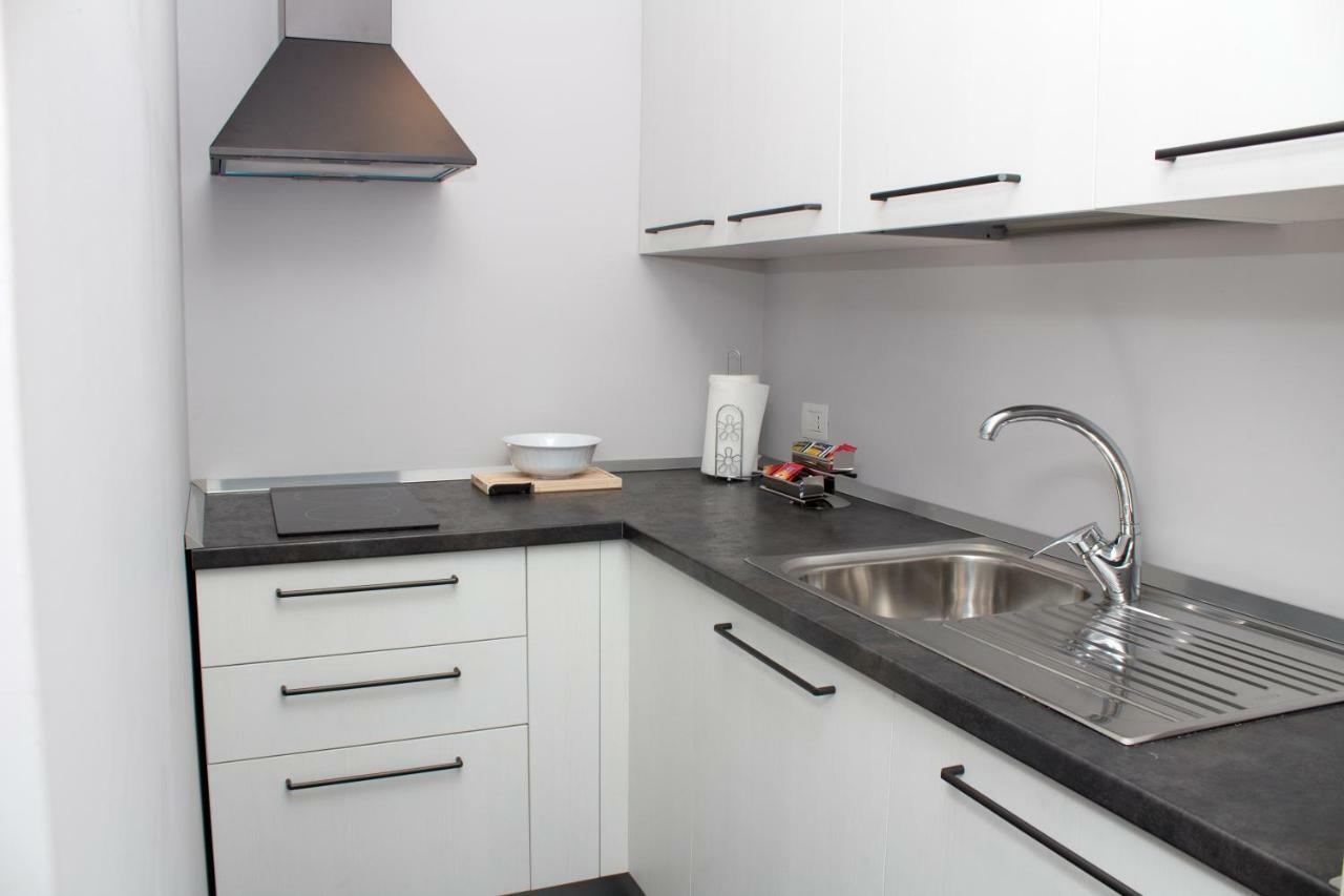 Appartement Residenza Spinelli à Naples Extérieur photo