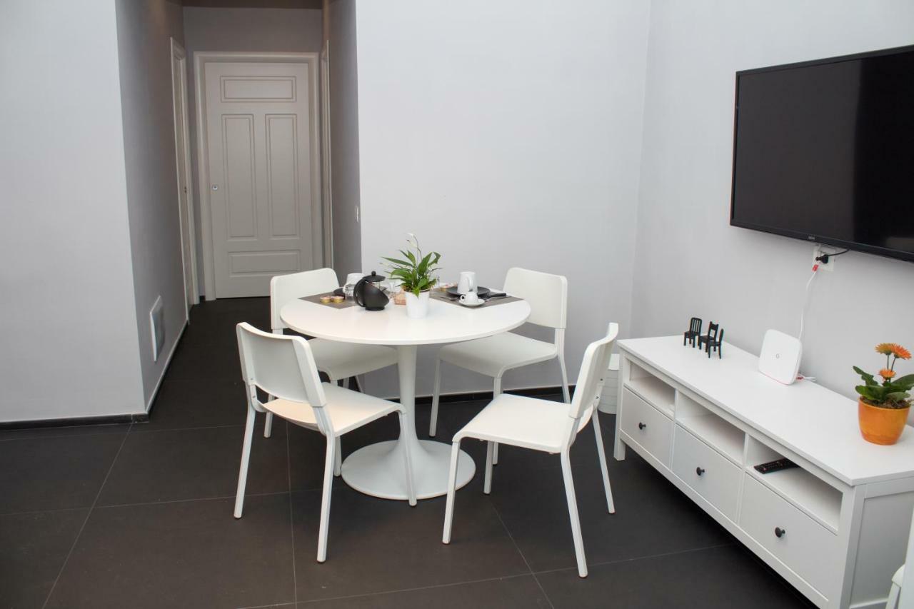 Appartement Residenza Spinelli à Naples Extérieur photo